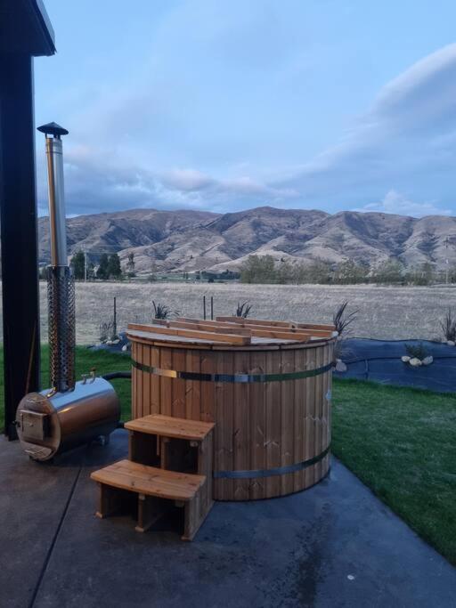 Relax In Rural Wanaka Villa Queensberry Екстериор снимка